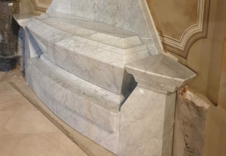 Monument funerar al episcopului Hám János